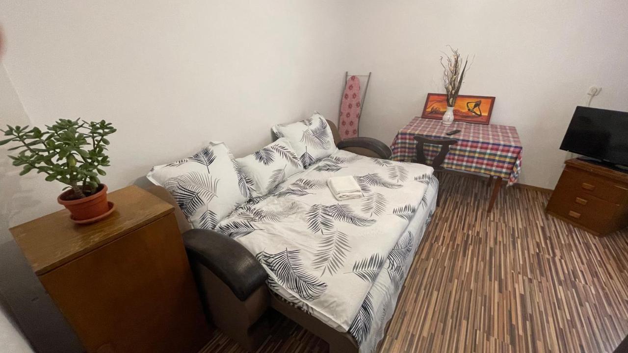 Apartament In Centrul Brasovului Exteriör bild